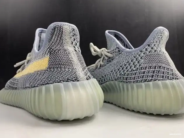 V2 Boost Ash Blue Yeezy GY7657 350 Adidas 0624